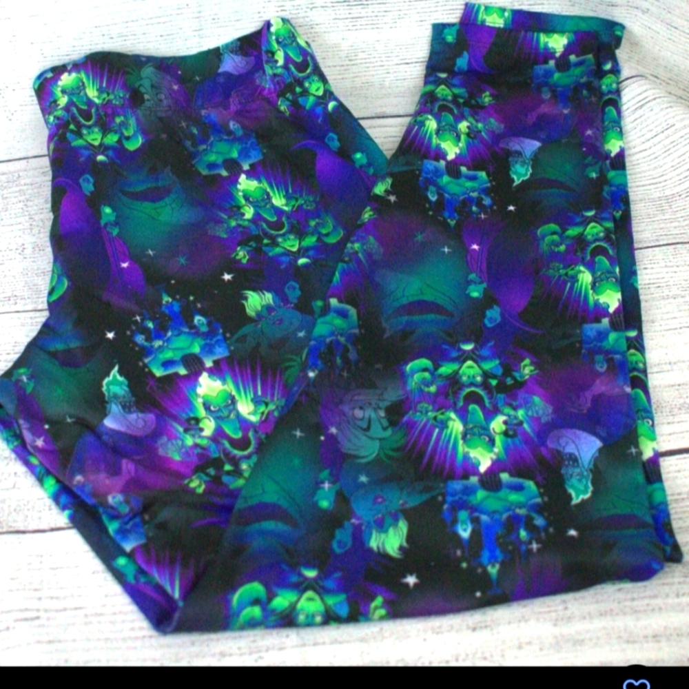 Disney Parks Halloween Villains After Hours 2020 Leggings Sz M NWT